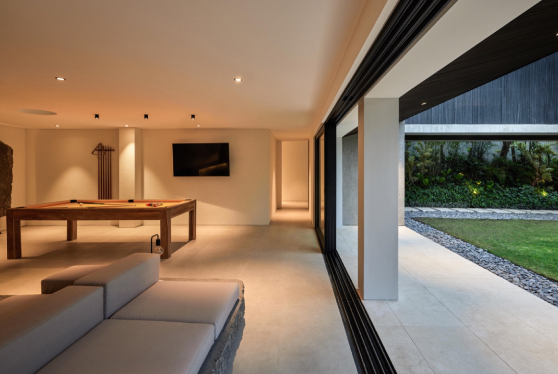 House SJ — living space